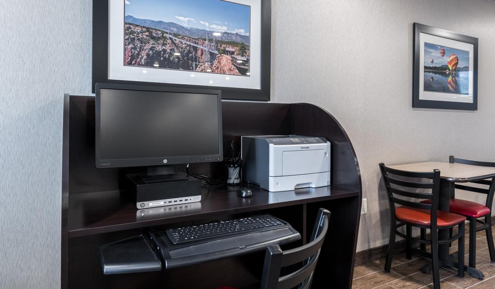 My Place Hotel-Colorado Springs,Co Екстер'єр фото